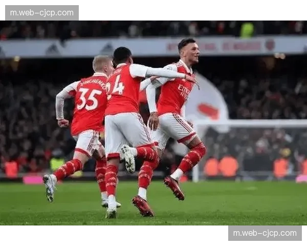 狼队四轮抢七分展现保级韧性 连续逼平枪手绝杀红军